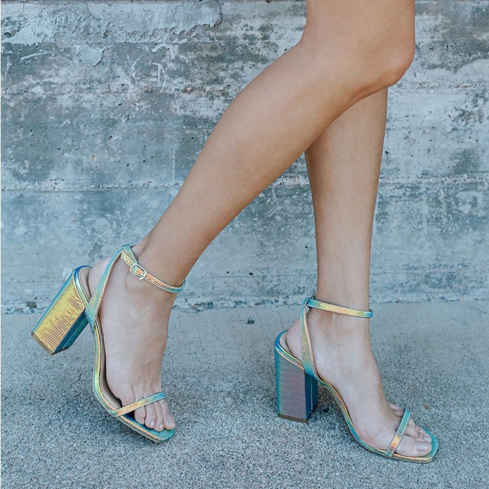 Lulu’s Larsaa Hologram Snake-Embossed Ankle Strap High Heel Sandals sz 8